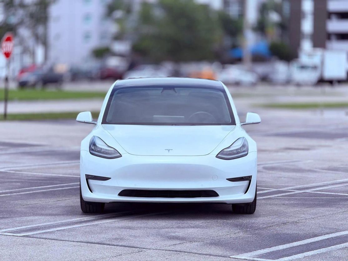 tesla model 3 2020 5YJ3E1EB7LF639819 image tesla model 3 2020 5YJ3E1EB7LF639819 image